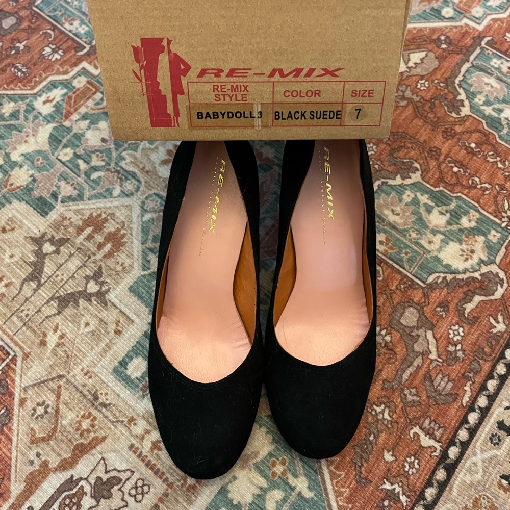 Women's Black Suede Babydoll Shoes